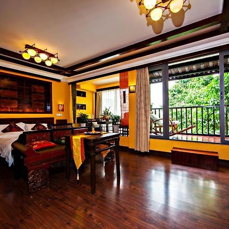 Yangshuo Magnolia Hotel Exterior photo